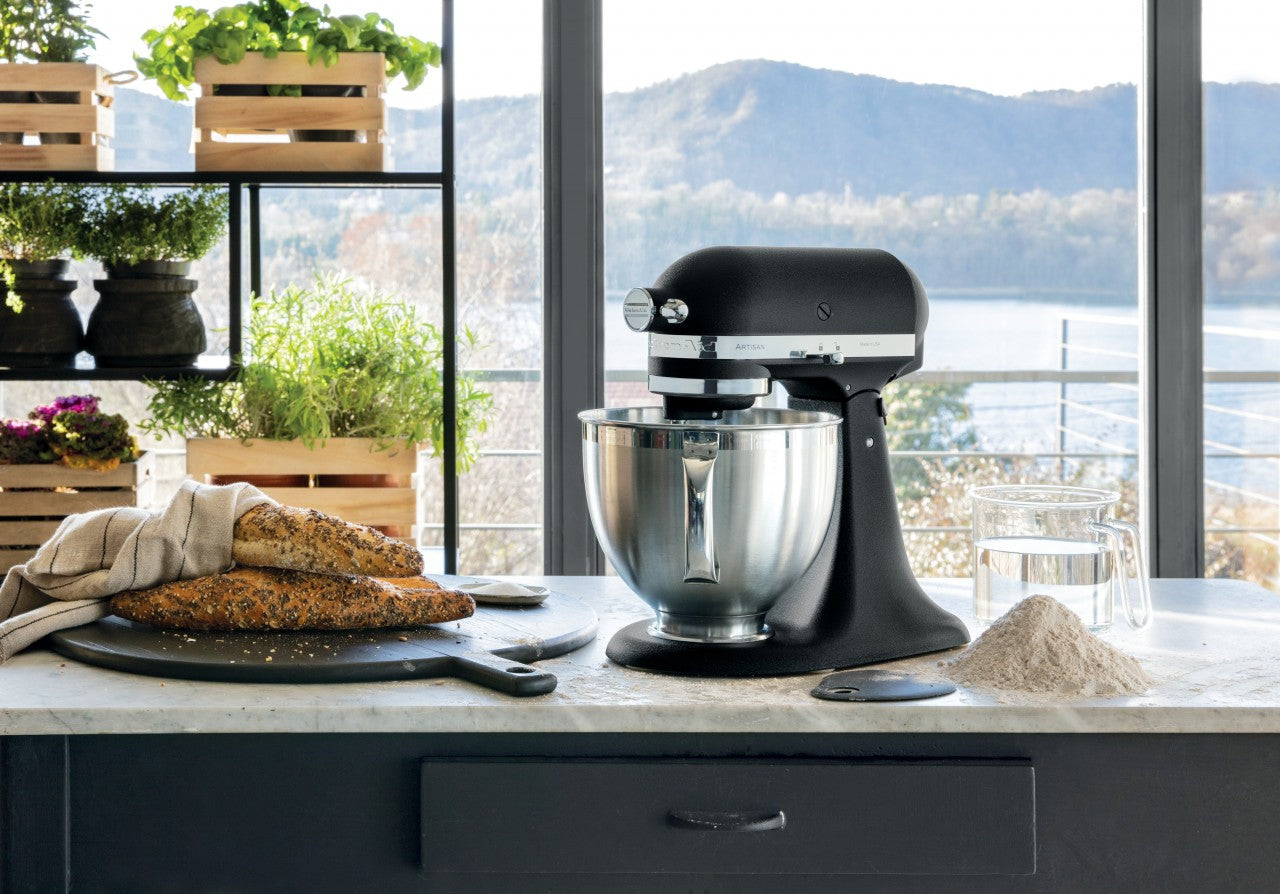 KitchenAid 4,8 L 5KSM185 Artisan Küchenmaschine Breadlover Messerschmidt Getreidemühlenvorsatz, Brotbackschüssel